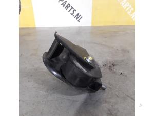 Engine mount from a Suzuki SX4 (EY/GY) 1.6 16V 4x2 2010