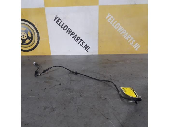 Begagnade ABS-sensor Suzuki SX4 (EY/GY) 1.6 16V 4x2 Pris € 35,00 Marginaltabell erbjuds av Yellow Parts