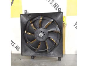 Usados Ventilador de radiador Suzuki SX4 (EY/GY) 1.6 16V 4x2 Precio € 40,00 Norma de margen ofrecido por Yellow Parts