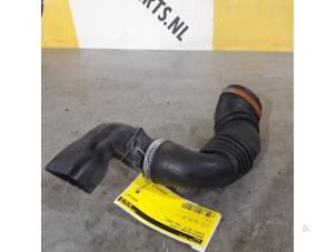Używane Waz ssacy powietrza Suzuki Alto (RF410) 1.1 16V Cena € 15,00 Procedura marży oferowane przez Yellow Parts