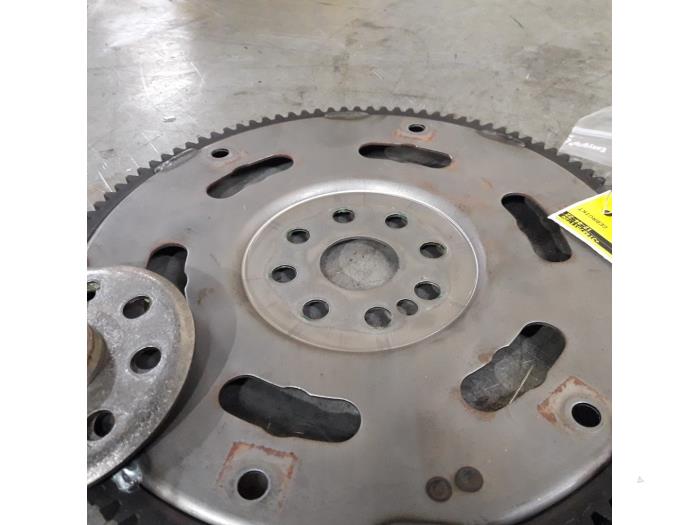 Starterkranz van een Suzuki SX4 (EY/GY) 1.6 16V 4x2 2010