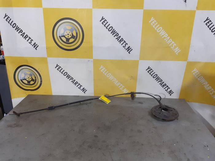 Usagé Câble frein à main Suzuki Alto (RF410) 1.1 16V Prix € 20,00 Règlement à la marge proposé par Yellow Parts