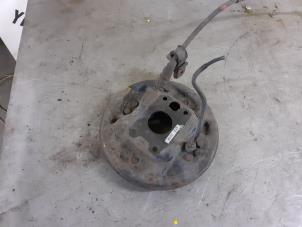 Câble frein à main d'un Suzuki Alto (RF410) 1.1 16V 2005