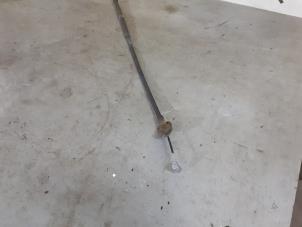 Câble frein à main d'un Suzuki Alto (RF410) 1.1 16V 2005
