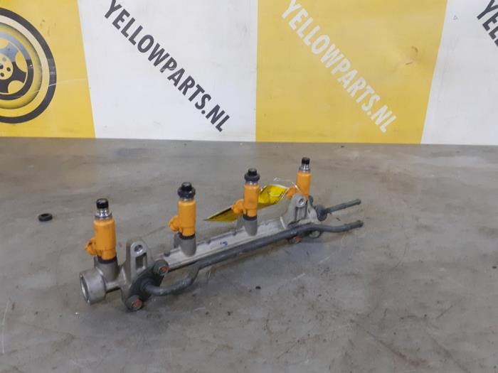 Usagé Système d'injection Suzuki Alto (RF410) 1.1 16V Prix € 60,00 Règlement à la marge proposé par Yellow Parts