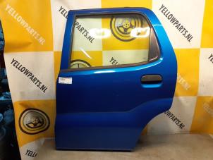 Używane Drzwi lewe tylne wersja 4-drzwiowa Suzuki New Ignis (MH) 1.3 16V Cena € 125,00 Procedura marży oferowane przez Yellow Parts