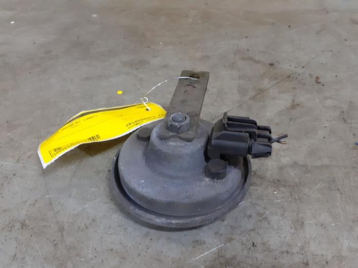 Używane Klakson Suzuki Wagon-R+ (RB) 1.2 16V Cena € 10,00 Procedura marży oferowane przez Yellow Parts