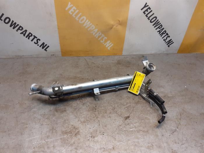 Begagnade Vattenrör Suzuki Grand Vitara II (JT) 2.0 16V Pris € 34,99 Marginaltabell erbjuds av Yellow Parts