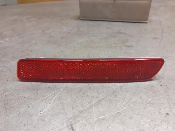 Tailgate reflector, left from a Suzuki SX4 (EY/GY)  2007