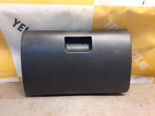 Used Glovebox Suzuki Grand Vitara II (JT) 2.0 16V Price € 35,00 Margin scheme offered by Yellow Parts