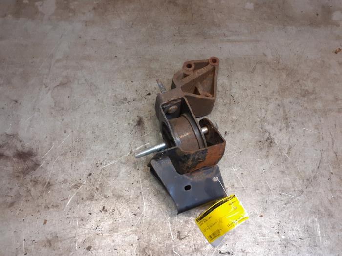 Used Engine mount Suzuki Splash 1.2 16V Price € 30,00 Margin scheme offered by Yellow Parts