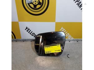 Used Mirror glass, left Suzuki Grand Vitara II (JT) 2.0 16V Price € 20,00 Margin scheme offered by Yellow Parts