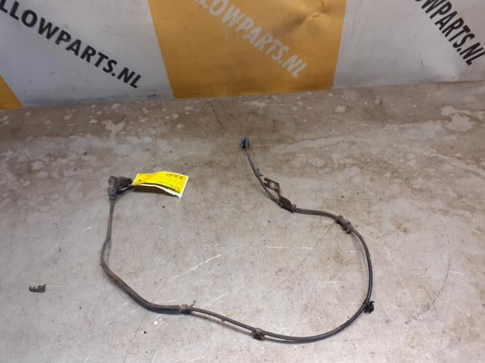 Używane Czujnik ABS Suzuki Wagon-R+ (RB) 1.3 16V VVT Cena € 35,00 Procedura marży oferowane przez Yellow Parts