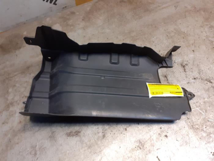Używane Blacha (rózne) Suzuki Swift (ZA/ZC/ZD) 1.2 16V Cena € 10,00 Procedura marży oferowane przez Yellow Parts
