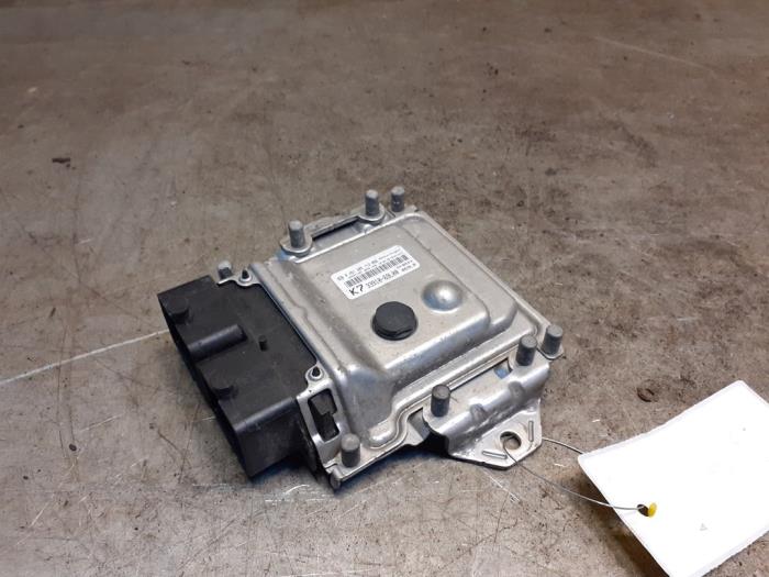 Used Engine management computer Suzuki Swift (ZA/ZC/ZD) 1.2 16V Price € 49,99 Margin scheme offered by Yellow Parts