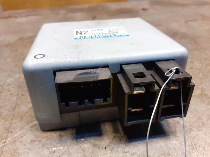 Used Power steering computer Suzuki Swift (ZA/ZC/ZD1/2/3/9) 1.3 VVT 16V Price € 50,00 Margin scheme offered by Yellow Parts