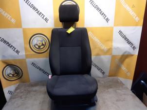 Używane Fotel lewy Suzuki Swift (ZA/ZC/ZD1/2/3/9) 1.3 VVT 16V Cena € 100,00 Procedura marży oferowane przez Yellow Parts