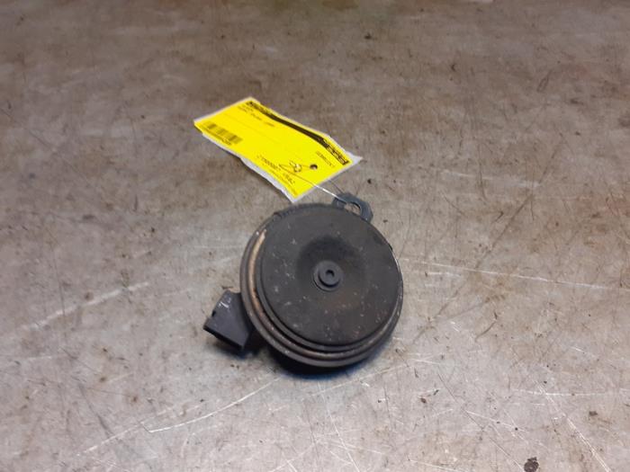 Używane Klakson Suzuki Splash 1.0 12V Cena € 9,99 Procedura marży oferowane przez Yellow Parts
