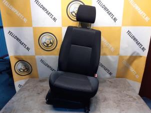 Used Seat, right Suzuki Grand Vitara II (JT) 2.0 16V Price € 150,00 Margin scheme offered by Yellow Parts