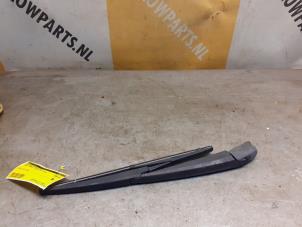 Used Rear wiper arm Suzuki Grand Vitara II (JT) 2.0 16V Price € 22,50 Margin scheme offered by Yellow Parts