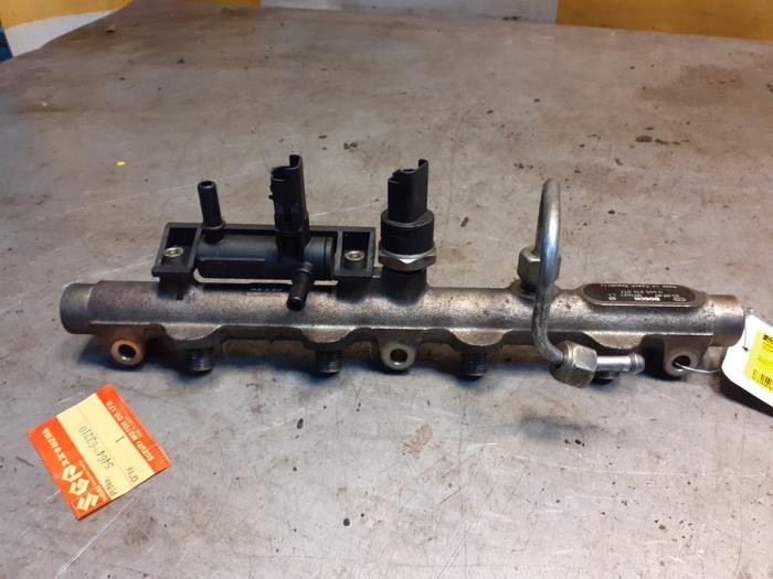 Usagé Système d'injection Suzuki Grand Vitara I (FT/GT/HT) 2.0 TDi 16V Prix € 30,00 Règlement à la marge proposé par Yellow Parts