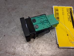 Used Fog light switch Suzuki Alto (GF) 1.0 12V Price € 19,50 Margin scheme offered by Yellow Parts