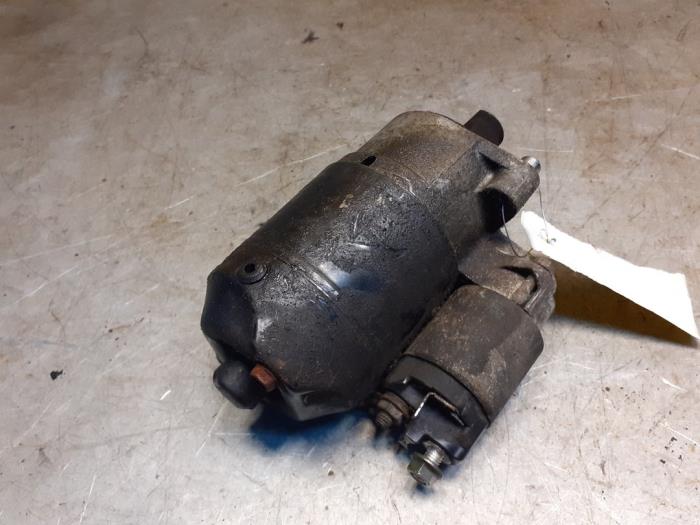 Usagé Démarreur Suzuki Swift (SF413/416) 1.3i GL,GX Prix € 35,00 Règlement à la marge proposé par Yellow Parts