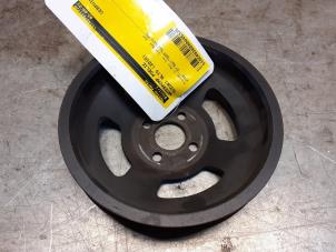 Usagé Poulie pompe à eau Suzuki Alto (GF) 1.0 12V Prix € 15,00 Règlement à la marge proposé par Yellow Parts
