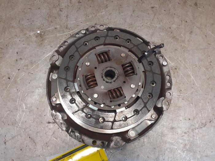 Gebrauchte Kupplungsset (komplett) Suzuki Swift (SF310/413) 1.3 Preis € 39,99 Margenregelung angeboten von Yellow Parts