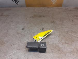 Used Glovebox lock Suzuki Swift (SF310/413) 1.3 Price € 12,50 Margin scheme offered by Yellow Parts