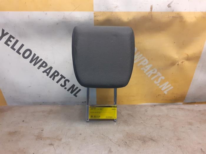 Używane Zaglówek Suzuki SX4 (EY/GY) 1.6 16V VVT Comfort,Exclusive Autom. Cena € 22,50 Procedura marży oferowane przez Yellow Parts