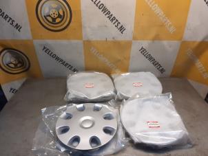 Used Wheel cover set Suzuki Alto (RF410) 1.1 16V Price € 49,00 Margin scheme offered by Yellow Parts