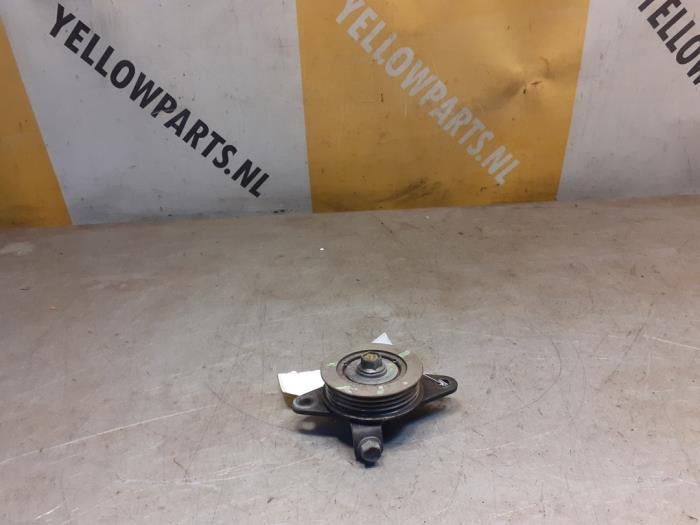 Usados Rodillo tensor correa múltiple Suzuki Alto 1.0 12V Precio € 30,00 Norma de margen ofrecido por Yellow Parts