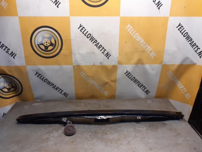 Używane Panel przedni Suzuki Vitara (ET/FT/TA) 1.6i Cena € 34,99 Procedura marży oferowane przez Yellow Parts