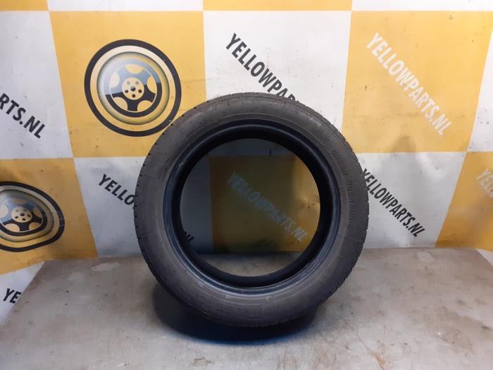 Tyre from a Suzuki Swift (ZA/ZC/ZD) 1.2 16_ 2012