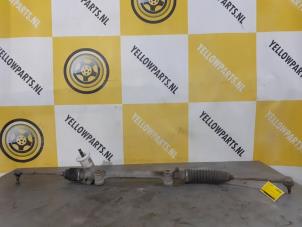 Usagé Boîtier de direction Suzuki Alto (GF) 1.0 12V Prix € 60,00 Règlement à la marge proposé par Yellow Parts