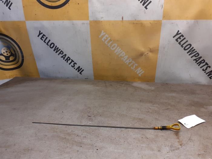 Gebrauchte Ölmessstab Suzuki Alto 1.0 12V Preis € 19,99 Margenregelung angeboten von Yellow Parts