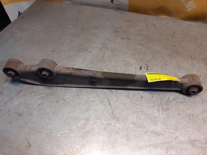 Rear wishbone, right from a Suzuki New Ignis (MH) 1.3 16V 2006