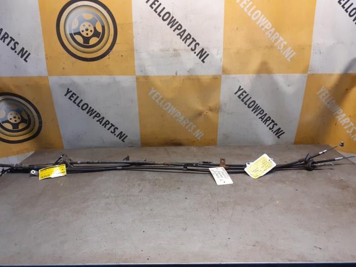Usagé Câble frein à main Suzuki Vitara Cabrio (ET/TA) 1.6i Prix € 25,00 Règlement à la marge proposé par Yellow Parts