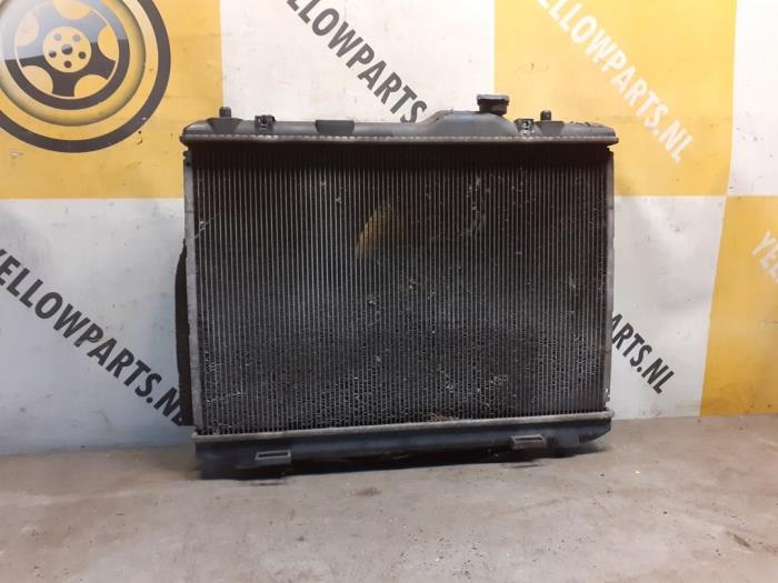 Usagé Radiateur Suzuki Swift (ZA/ZC/ZD1/2/3/9) 1.6 Sport VVT 16V Prix € 55,00 Règlement à la marge proposé par Yellow Parts