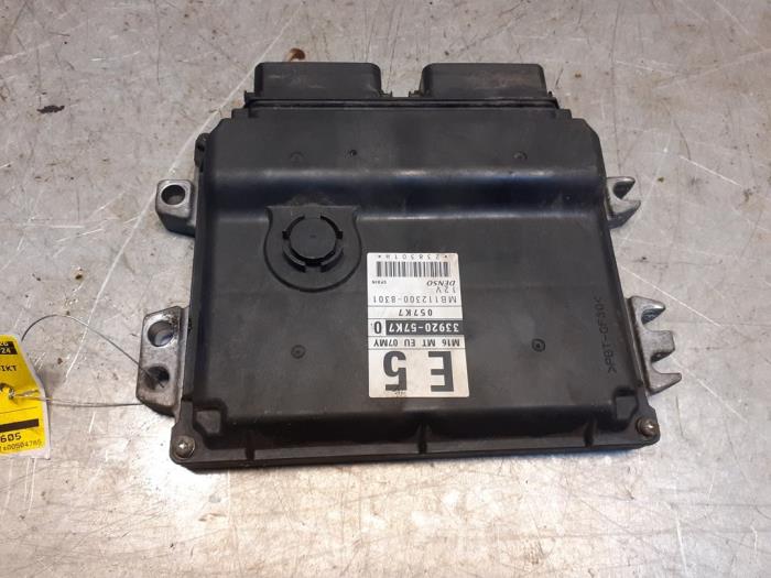 Used Engine management computer Suzuki Swift (ZA/ZC/ZD1/2/3/9) 1.6 Sport VVT 16V Price € 149,00 Margin scheme offered by Yellow Parts