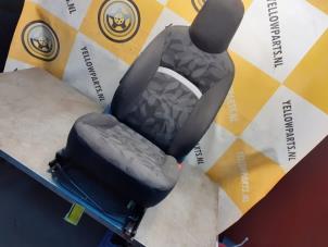 Używane Fotel prawy Suzuki Alto (GF) 1.0 12V Cena € 95,00 Procedura marży oferowane przez Yellow Parts