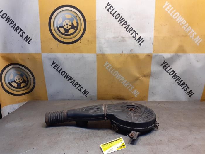 Begagnade Luftfilterhus Suzuki Swift (SF310/413) 1.3i 5-Drs. Pris € 29,99 Marginaltabell erbjuds av Yellow Parts