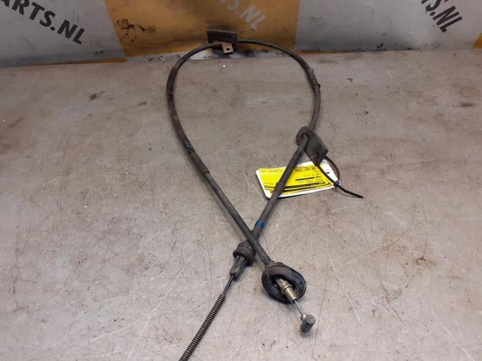 Usagé Câble frein à main Suzuki Vitara (ET/FT/TA) 2.0i V6 24V Prix € 20,00 Règlement à la marge proposé par Yellow Parts