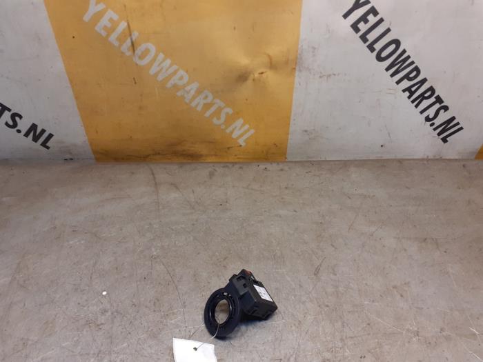 Używane Modul immobilizera Suzuki Swift (ZA/ZC/ZD1/2/3/9) 1.3 D 16V Cena € 35,00 Procedura marży oferowane przez Yellow Parts