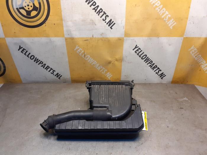Begagnade Luftfilterhus Suzuki Swift (ZA/ZC/ZD) 1.2 16_ Pris € 39,99 Marginaltabell erbjuds av Yellow Parts