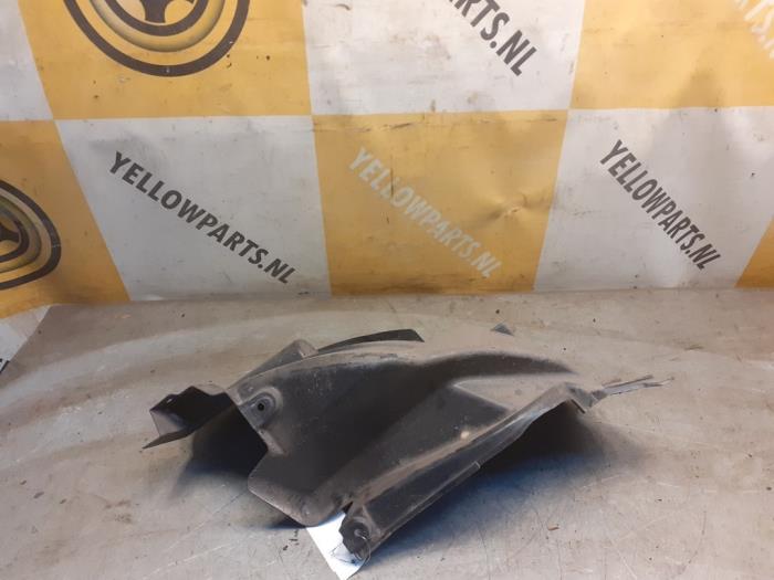 Używane Nadkole Suzuki Splash 1.0 12V Cena € 14,99 Procedura marży oferowane przez Yellow Parts