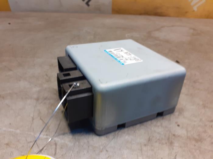 Used Power steering computer Suzuki Splash 1.0 12V Price € 49,00 Margin scheme offered by Yellow Parts