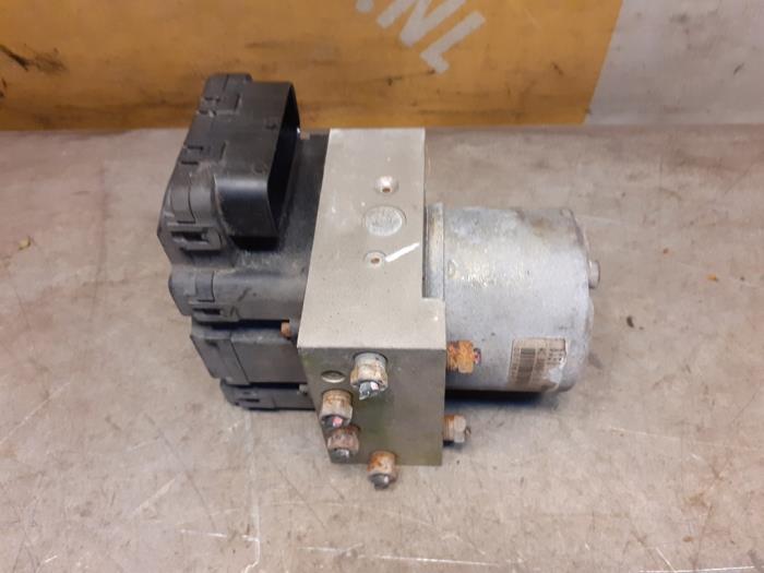 Used ABS pump Suzuki Wagon-R+ (RB) 1.3 16V Price € 79,99 Margin scheme offered by Yellow Parts