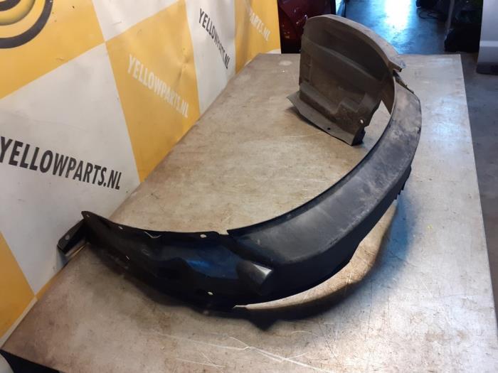 Używane Nadkole Suzuki Splash 1.0 12V Cena € 14,99 Procedura marży oferowane przez Yellow Parts